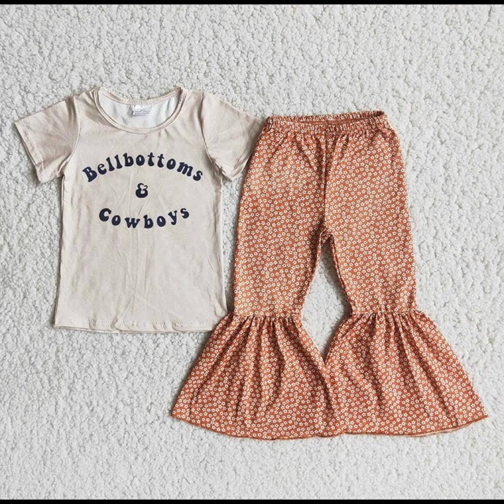 Bell bottom set